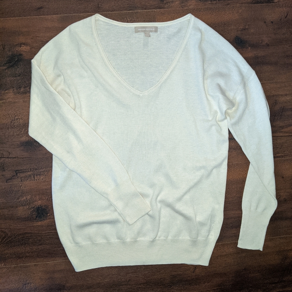 NWOT Banana Republic White Long Sleeve